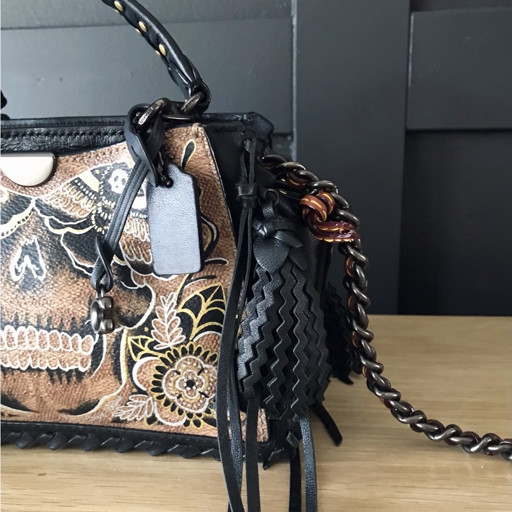 Coach x Chelsea Champlain Dreamer 21 In Signature Canvas With Skull Moth Tattoo - Picture 5 of 16